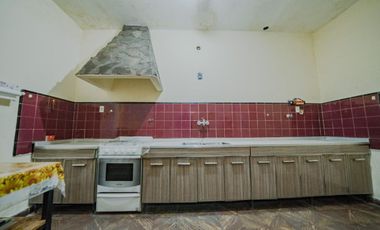 CASA EN VENTA 4 AMBIENTES EN CIUDADELA