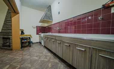 CASA EN VENTA 4 AMBIENTES EN CIUDADELA