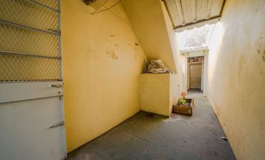 CASA EN VENTA 4 AMBIENTES EN CIUDADELA
