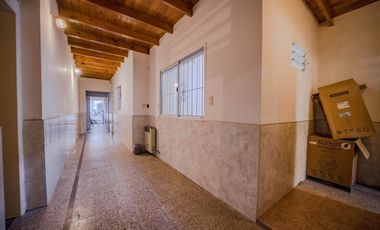 CASA EN VENTA 4 AMBIENTES EN CIUDADELA