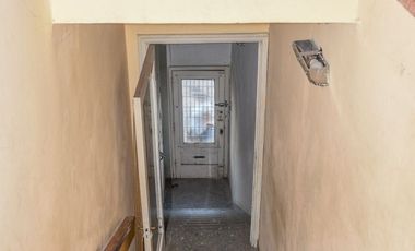 Venta 2 Casas con Local Oportunidad en Avellaneda