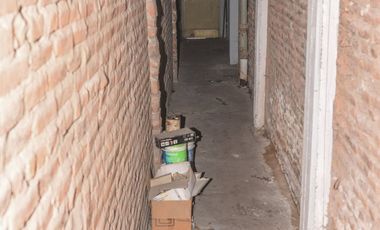 Venta 2 Casas con Local Oportunidad en Avellaneda