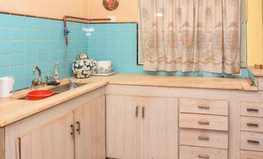 Venta 2 Casas con Local Oportunidad en Avellaneda