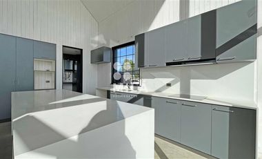 Casa en Arriendo en Casa nueva en parcela de 5000m