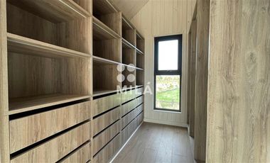 Casa en Arriendo en Casa nueva en parcela de 5000m