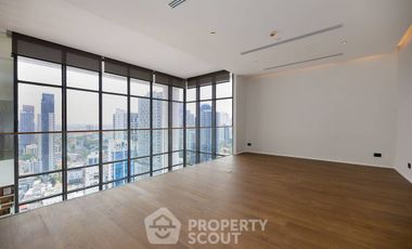 Jungle paradise duplex penthouse in Thonglor Bangkok