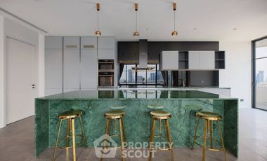 Jungle paradise duplex penthouse in Thonglor Bangkok