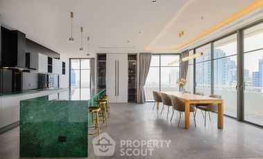 Jungle paradise duplex penthouse in Thonglor Bangkok
