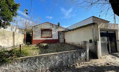 Casa en venta en Quilmes Este