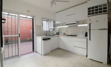 DUPLEX VENTA 4 AMBIENTES CARAPACHAY
