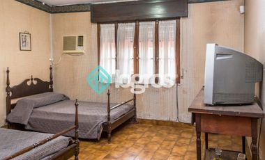 PH en venta de 4 dormitorios c/ cochera en Centro
