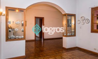 PH en venta de 4 dormitorios c/ cochera en Centro