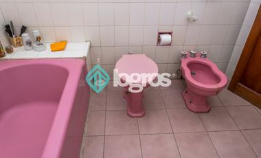 PH en venta de 4 dormitorios c/ cochera en Centro