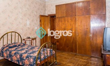 PH en venta de 4 dormitorios c/ cochera en Centro