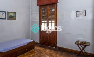PH en venta de 4 dormitorios c/ cochera en Centro