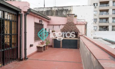 PH en venta de 4 dormitorios c/ cochera en Centro