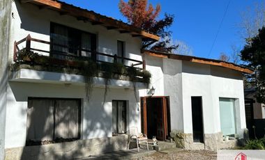 Casa en venta de 3 dormitorios c/ cochera en Barrio La Armonía