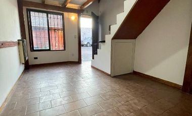 Duplex en alquiler en Villa Luzuriaga