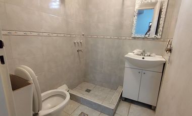 CASA TRES AMBIENTES VENTA LONGCHAMPS  CON PARQUE