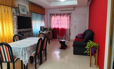 CASA TRES AMBIENTES VENTA LONGCHAMPS  CON PARQUE