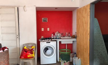 CASA TRES AMBIENTES VENTA LONGCHAMPS  CON PARQUE