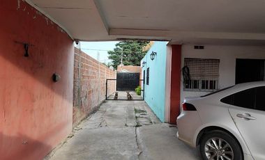 CASA TRES AMBIENTES VENTA LONGCHAMPS  CON PARQUE