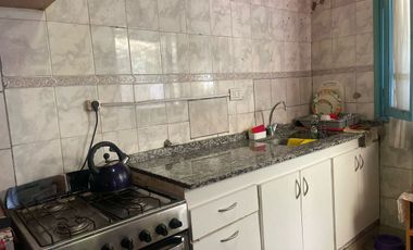 Venta Casa 3 Ambientes con Quincho y Garage