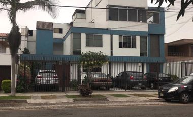 Oportunidad de inversión: terreno con parámetros para 5 pisos en San Borja