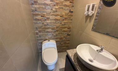 Local de venta en Universidad De Cuenca – código:21866