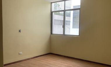 Casa en renta ideal para oficinas o consultorio en Huexotitla