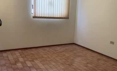Casa en renta ideal para oficinas o consultorio en Huexotitla