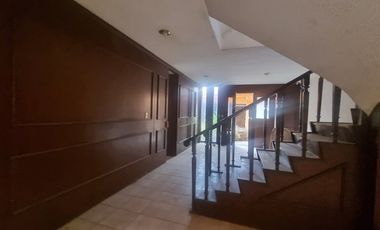 En Venta Echegaray gran oportunidad casa como terreno para remodelar