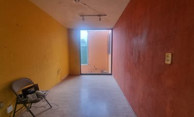 En Venta Echegaray gran oportunidad casa como terreno para remodelar