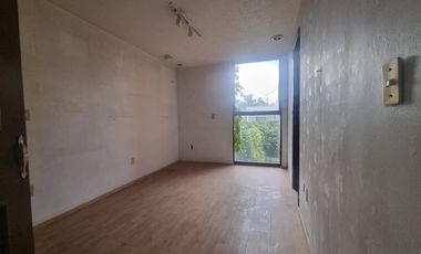 En Venta Echegaray gran oportunidad casa como terreno para remodelar