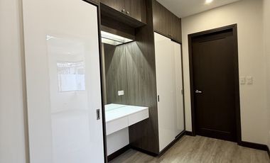 Duplex Unit in Vermont Park Executive Village Antipolo For Sale