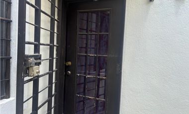 SE VENDE CASA EN PRIVADA SANTA PATRICIA