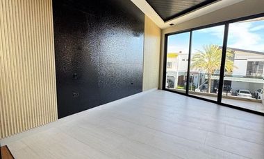 Hermosa Casa en La Marina el Cid