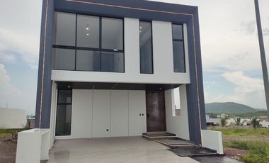 Hermosa Casa en Sonterra Residencial