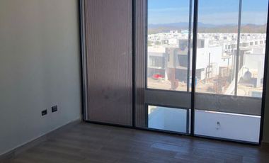 Hermosa Casa en Sonterra Residencial