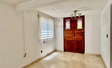 CASA EN VENTA EN JACARANDAS TLALNEPANTLA