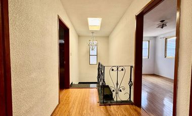 CASA EN VENTA EN JACARANDAS TLALNEPANTLA