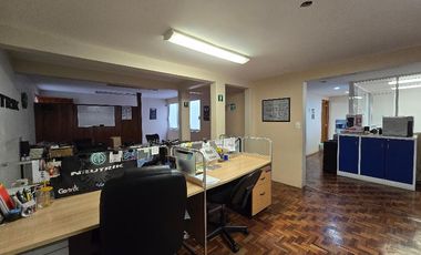 Casa en venta con uso de suelo para oficinas en Narvarte