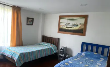 Se vende casa en alcaravanes, marinilla