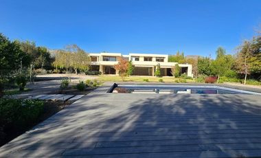 Maravillosa casa en Hacienda de Chicureo