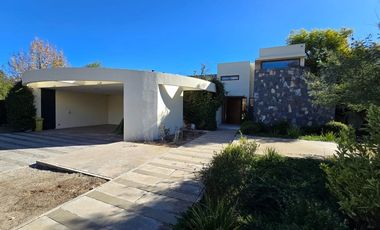 Maravillosa casa en Hacienda de Chicureo