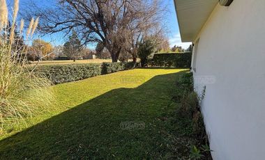 Casa en Venta en Neuquen Capital, Neuquén, Patagonia, Argentina