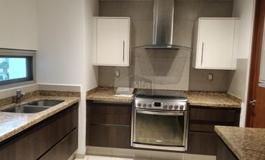 Casa EN VENTA en Fracc. Exclusivo Pedregal II en San Luis Potosí