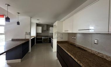 Casa EN VENTA en Fracc. Exclusivo Pedregal II en San Luis Potosí