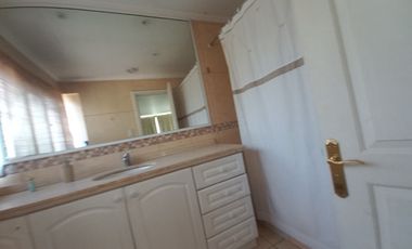 CASA 4D+SS CON OFICINA INDEPENDIENTE P ROJA CHICUREO