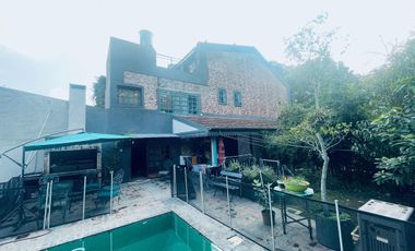 Alberdi 764 - Casa en  el corazón de olivos